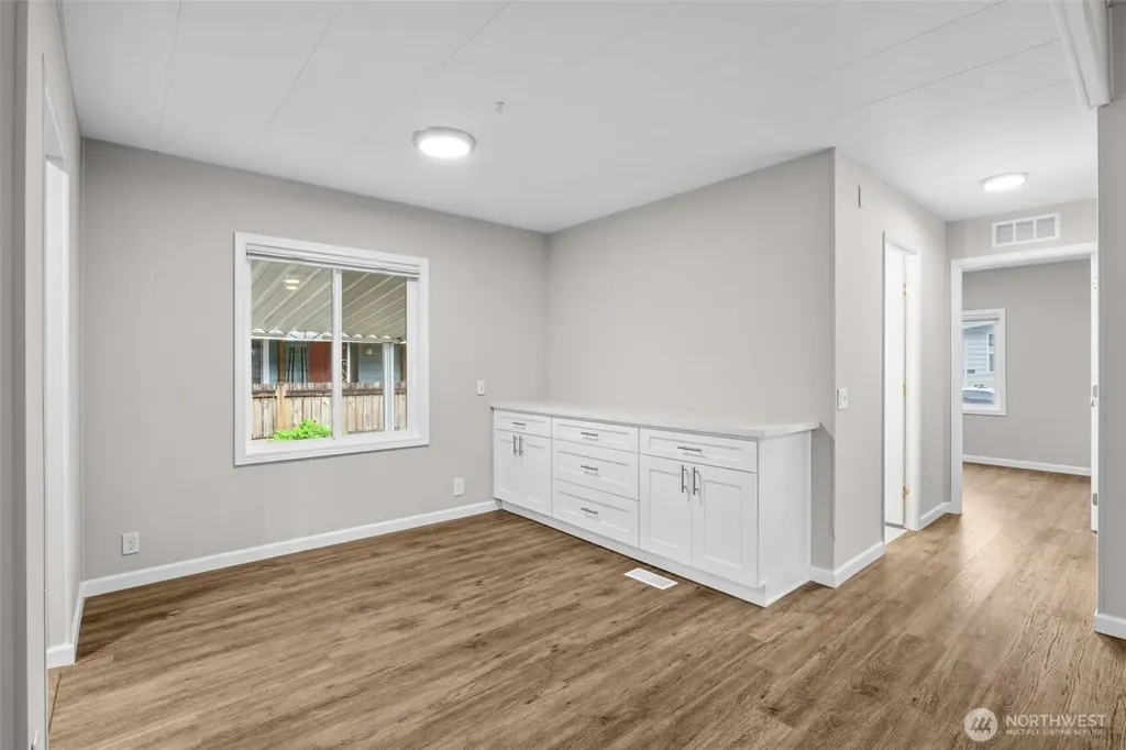 19604 129th Avenue NE Bothell WA 98011