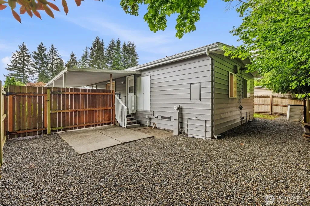 19604 129th Avenue NE Bothell WA 98011