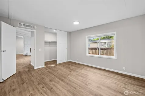 19604 129th Avenue NE Bothell WA 98011