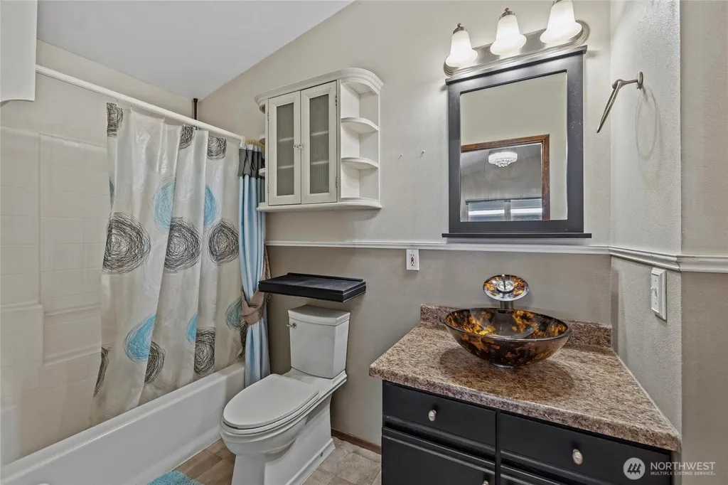 460 Lakeside Drive Sedro Woolley WA 98284