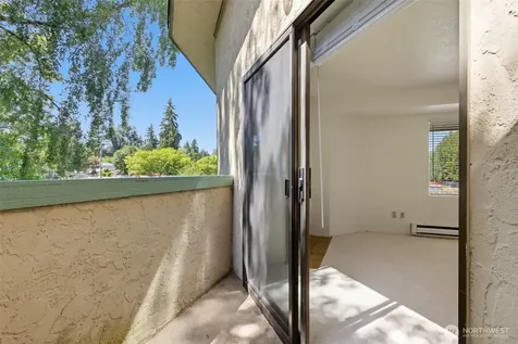 3024 NE 143rd Street Seattle WA 98125
