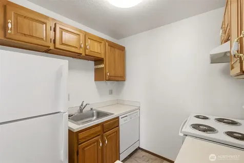 3024 NE 143rd Street Seattle WA 98125