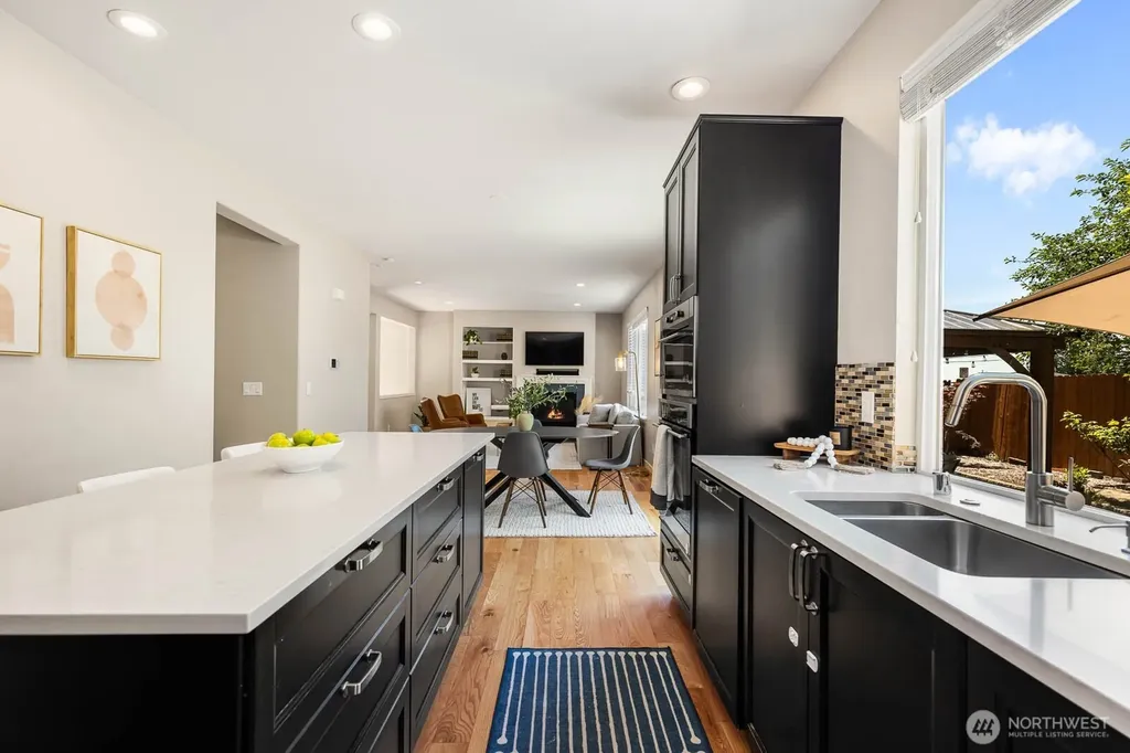 517 Pasco Place NE Renton WA 98059
