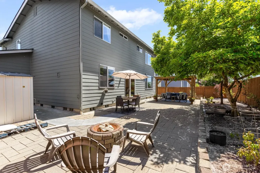 517 Pasco Place NE Renton WA 98059