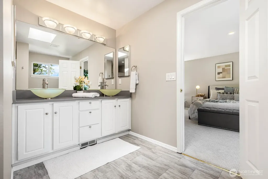 517 Pasco Place NE Renton WA 98059