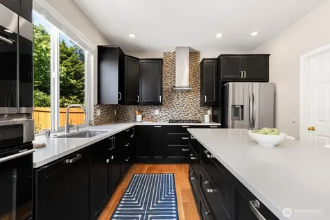 517 Pasco Place NE Renton WA 98059