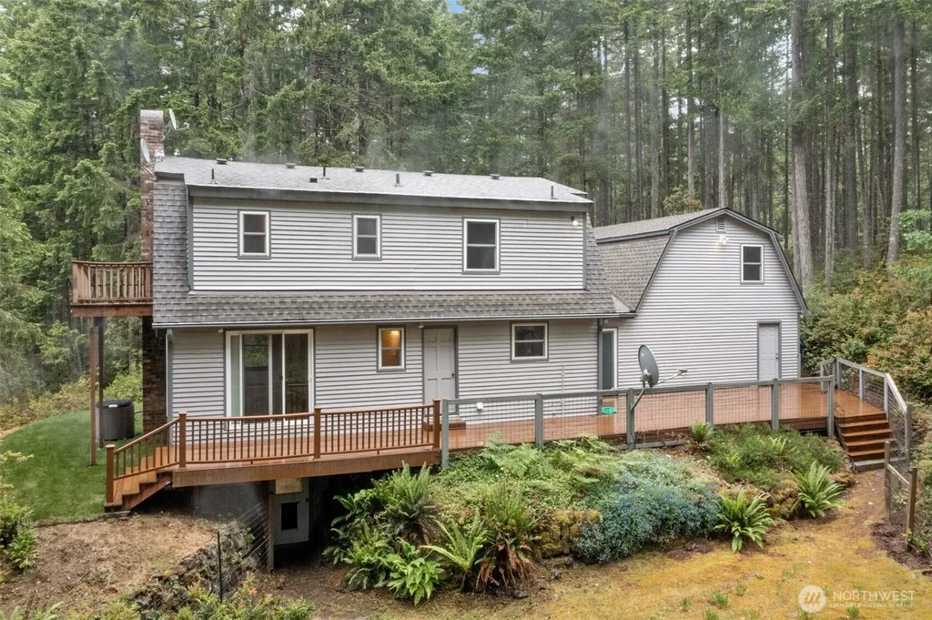 100 E Twanoh Heights Road S Belfair WA 98528