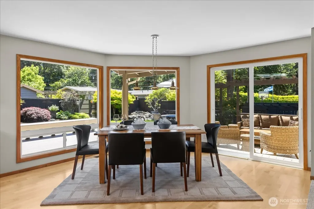 8716 185th Place SW Edmonds WA 98026