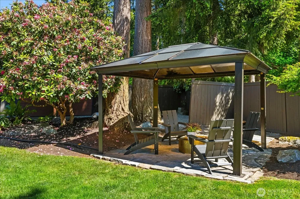 8716 185th Place SW Edmonds WA 98026