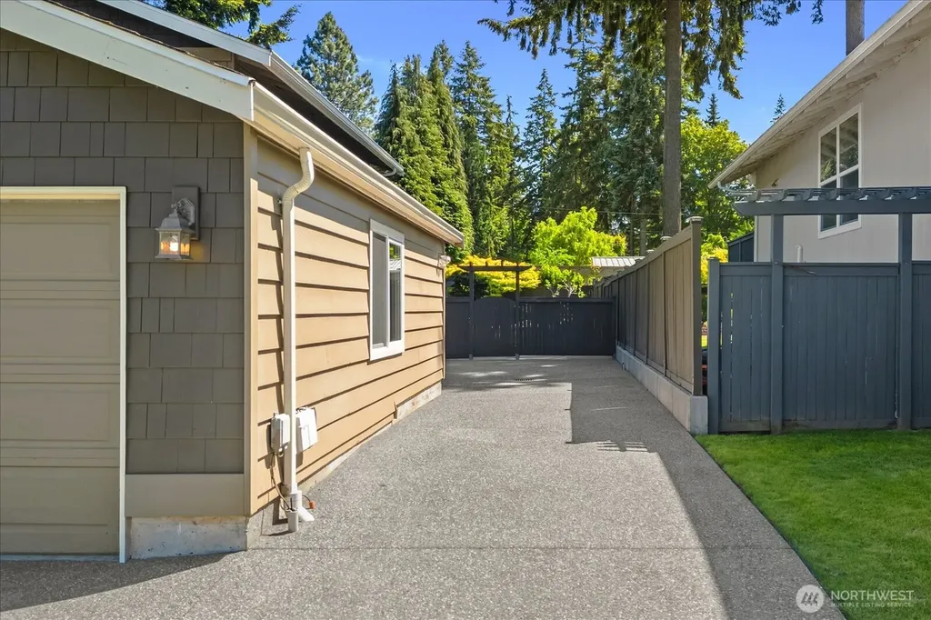 8716 185th Place SW Edmonds WA 98026