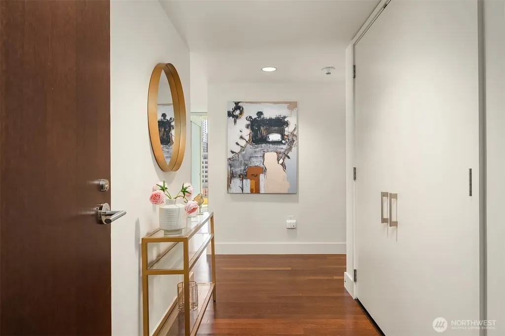 820 Blanchard Street Seattle WA 98121
