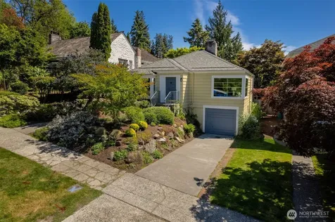 4335 NE 42nd Street Seattle WA 98105