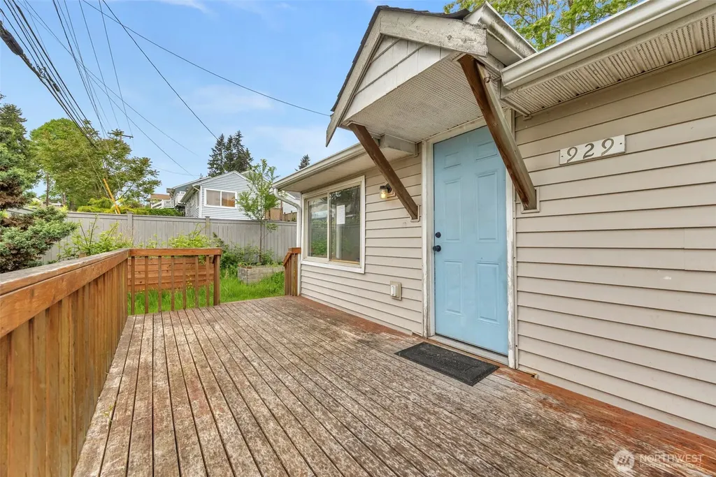 929 Pecks Drive Everett WA 98203