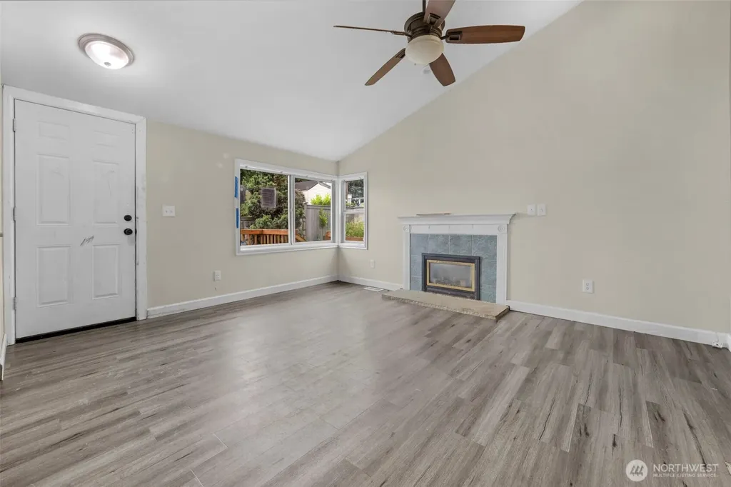 929 Pecks Drive Everett WA 98203