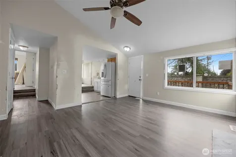929 Pecks Drive Everett WA 98203