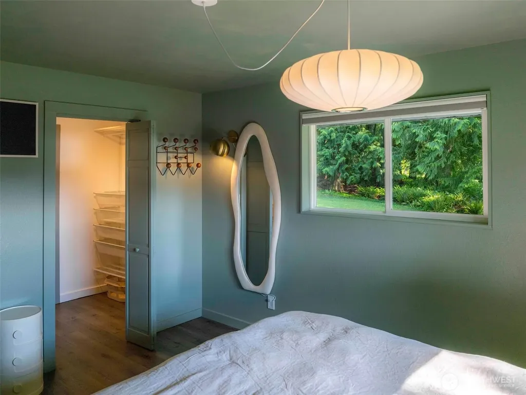 5915 Cedar Drive Bow WA 98232