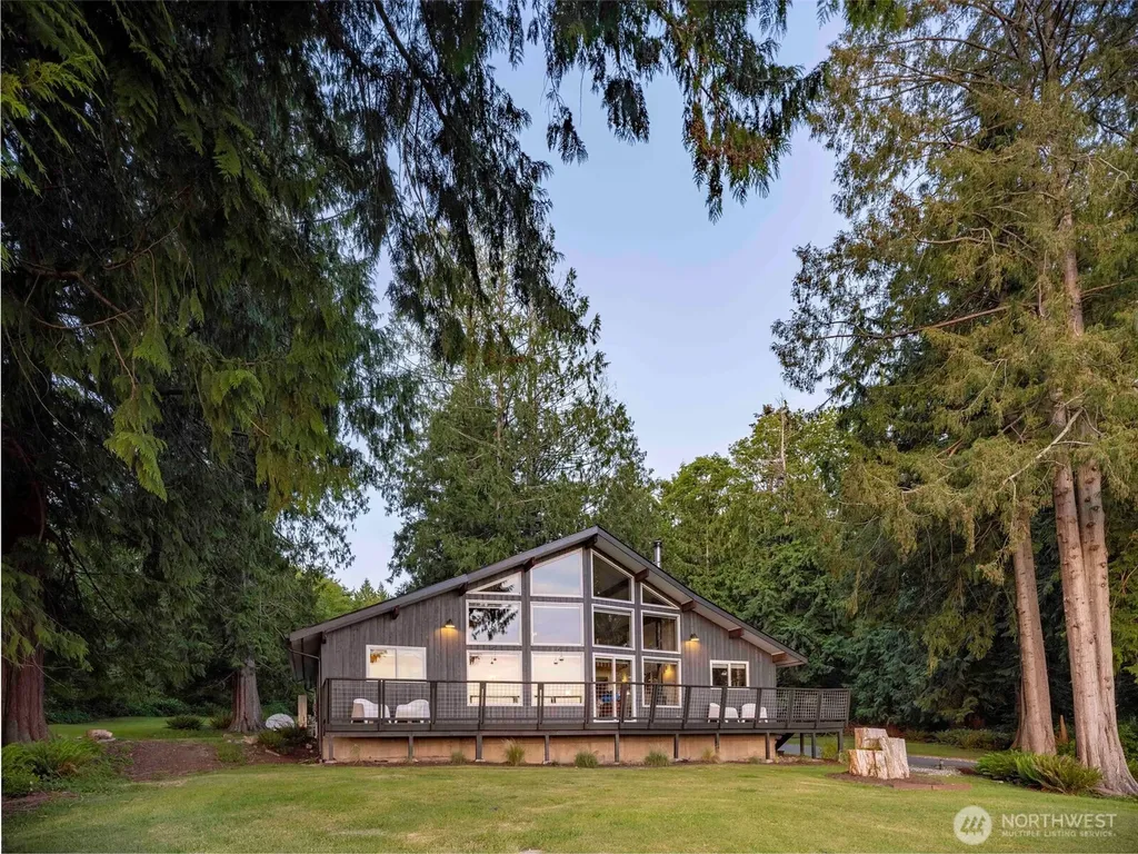 5915 Cedar Drive Bow WA 98232