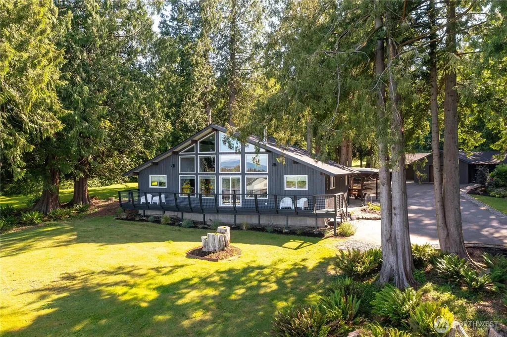 5915 Cedar Drive Bow WA 98232