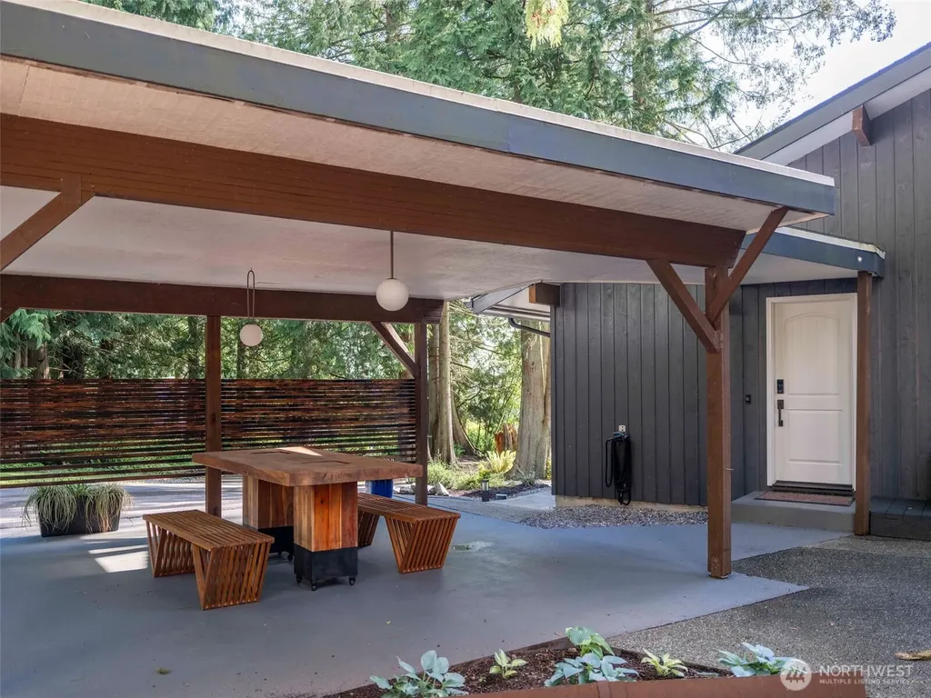 5915 Cedar Drive Bow WA 98232