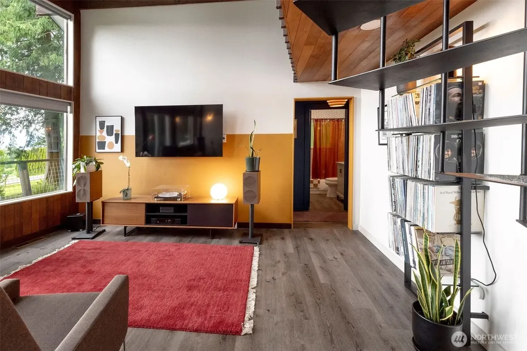 5915 Cedar Drive Bow WA 98232