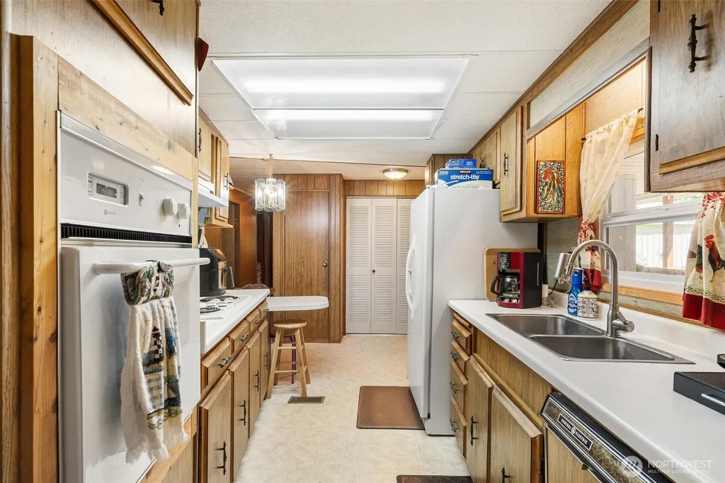 41741 Mt. View Lane Concrete WA 98237