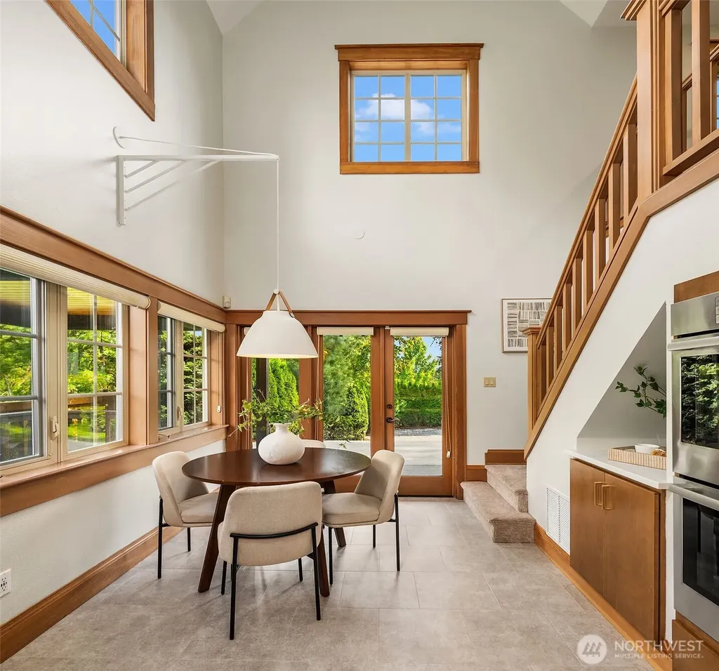 3035 NE 195th Street Lake Forest Park WA 98155