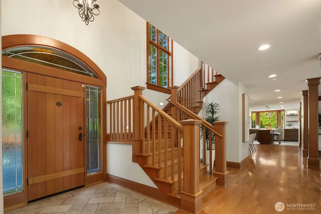 3035 NE 195th Street Lake Forest Park WA 98155