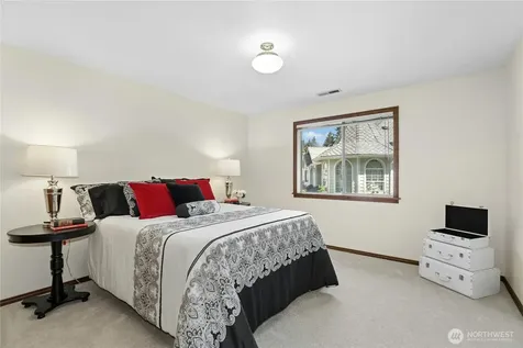 209 SW 331st Place Federal Way WA 98023
