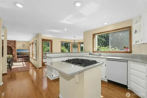 209 SW 331st Place Federal Way WA 98023