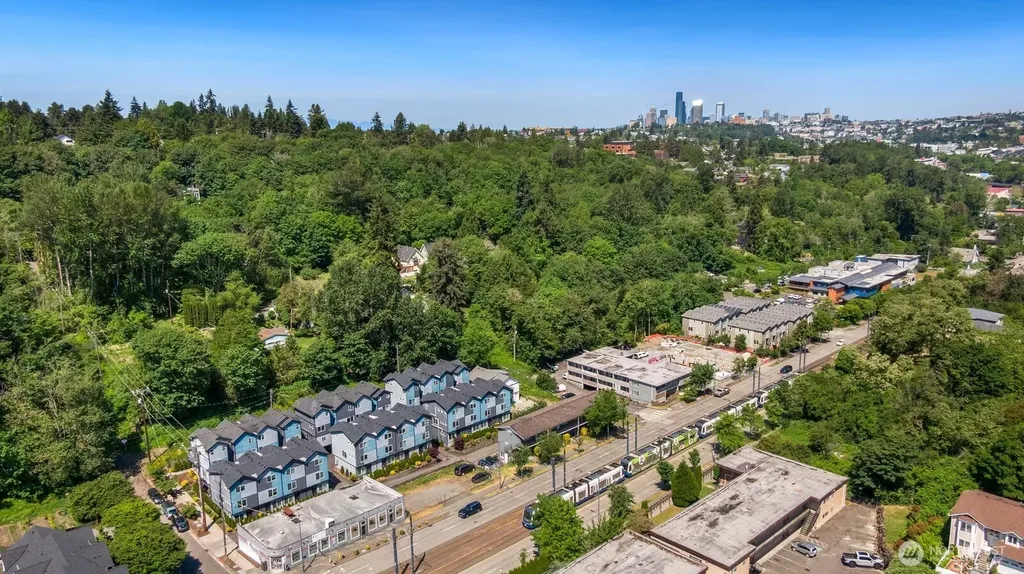2736 S Andover Street Seattle WA 98108
