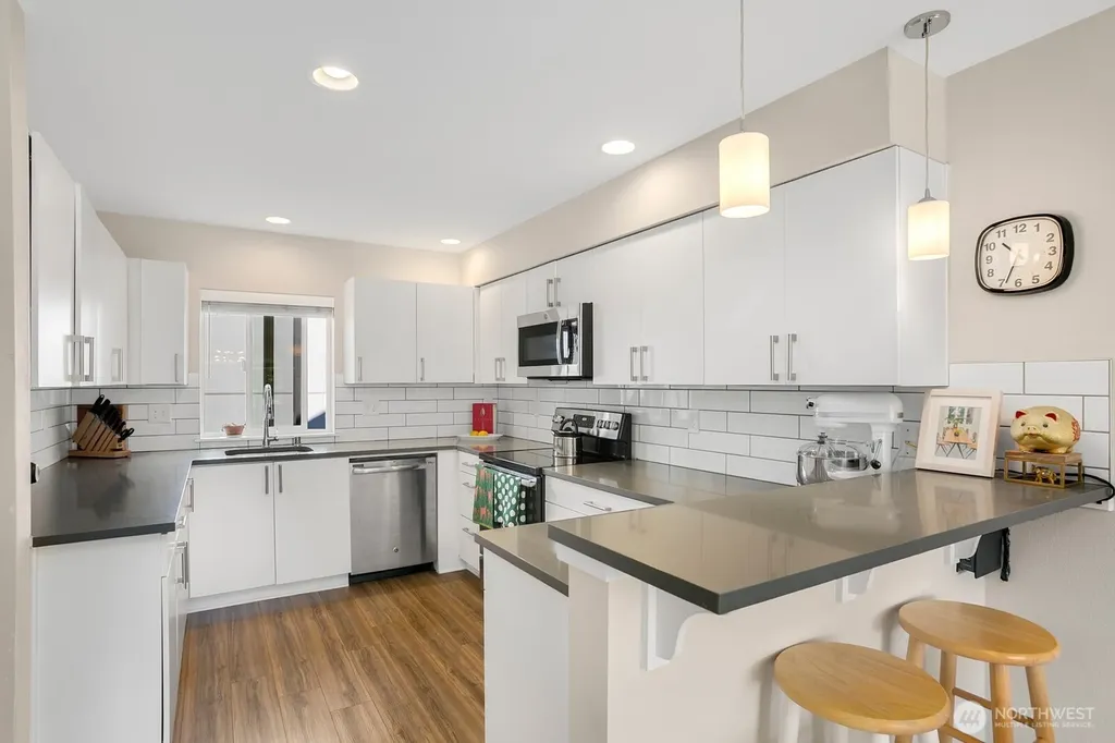 2736 S Andover Street Seattle WA 98108