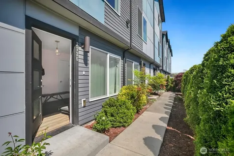 2736 S Andover Street Seattle WA 98108