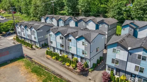 2736 S Andover Street Seattle WA 98108