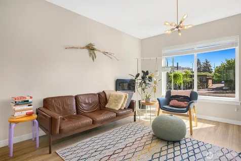 2736 S Andover Street Seattle WA 98108