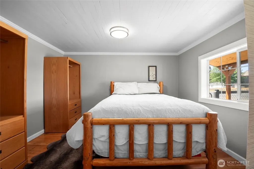1580 134th Lane Long Beach WA 98631