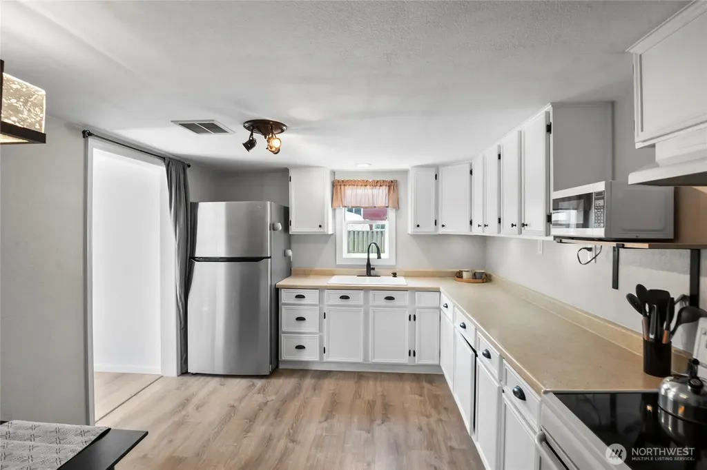 1580 134th Lane Long Beach WA 98631