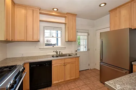 3008 N 22nd Street Tacoma WA 98406