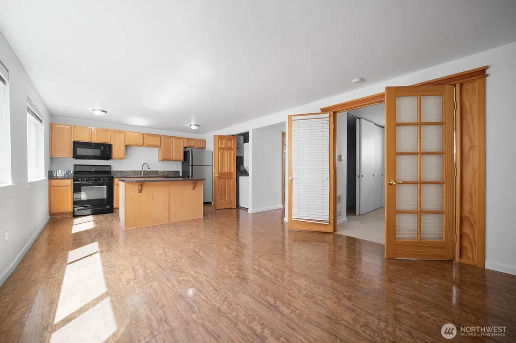 2366 E Yale Avenue E Seattle WA 98102