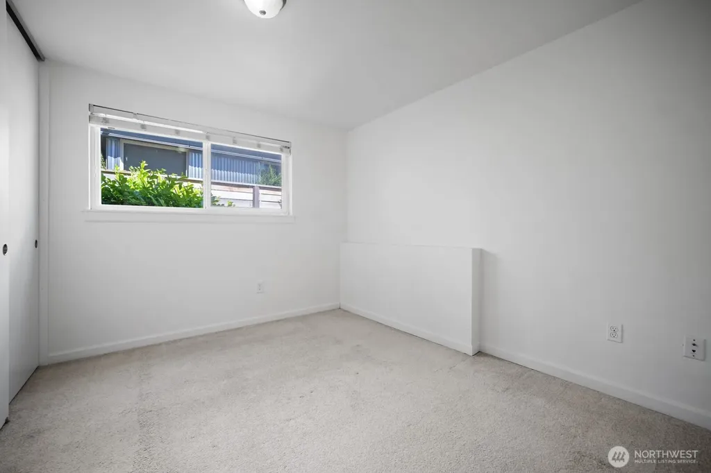 2366 E Yale Avenue E Seattle WA 98102