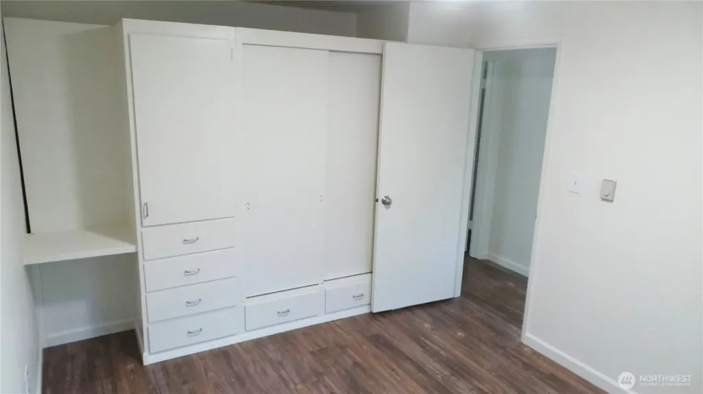2366 E Yale Avenue E Seattle WA 98102