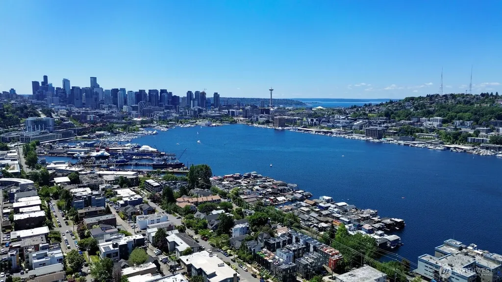 2366 E Yale Avenue E Seattle WA 98102