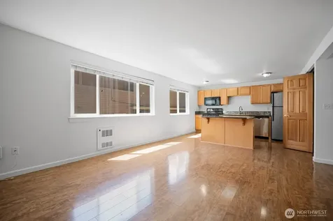 2366 E Yale Avenue E Seattle WA 98102