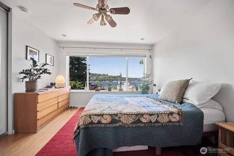 2366 E Yale Avenue E Seattle WA 98102