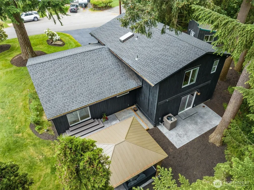 8521 Gold Way Everett WA 98208