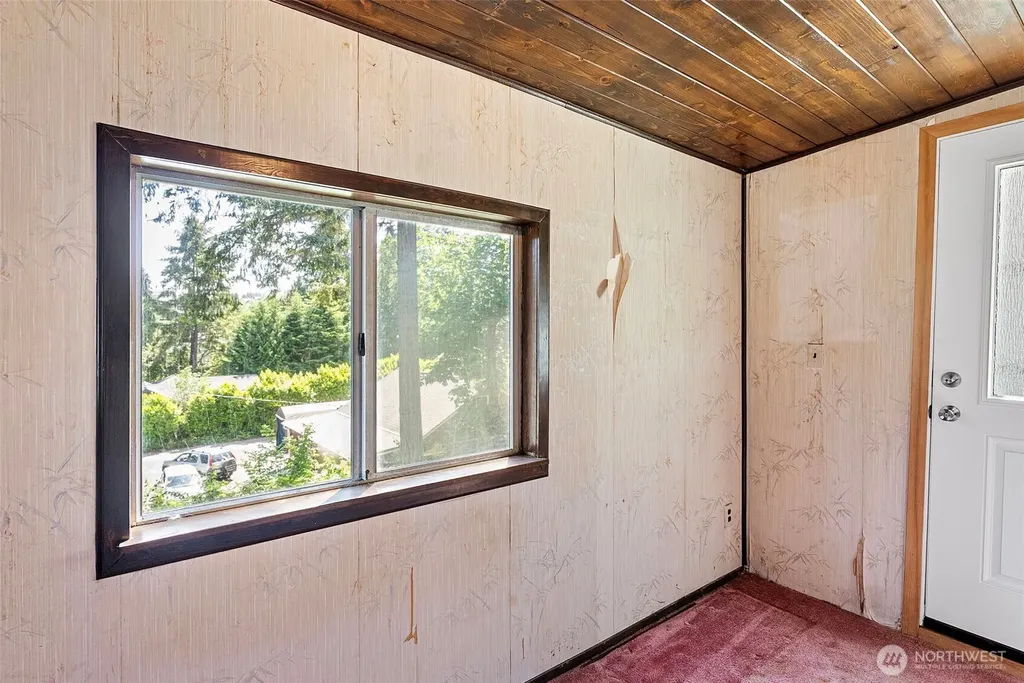 940 Yoder Lane NE Bremerton WA 98311