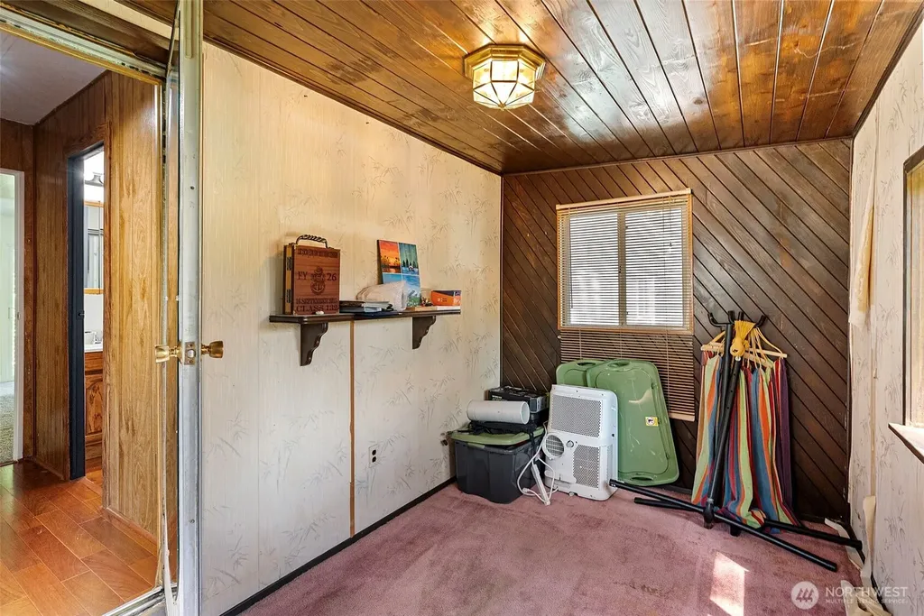 940 Yoder Lane NE Bremerton WA 98311