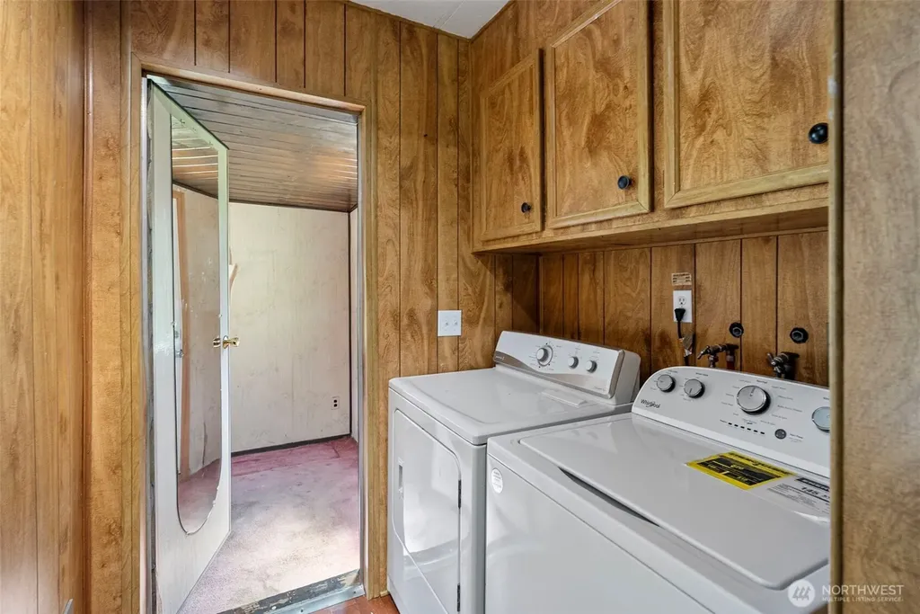 940 Yoder Lane NE Bremerton WA 98311