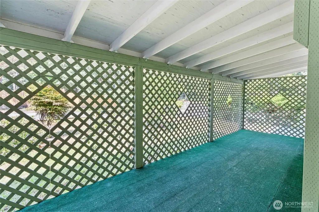 940 Yoder Lane NE Bremerton WA 98311