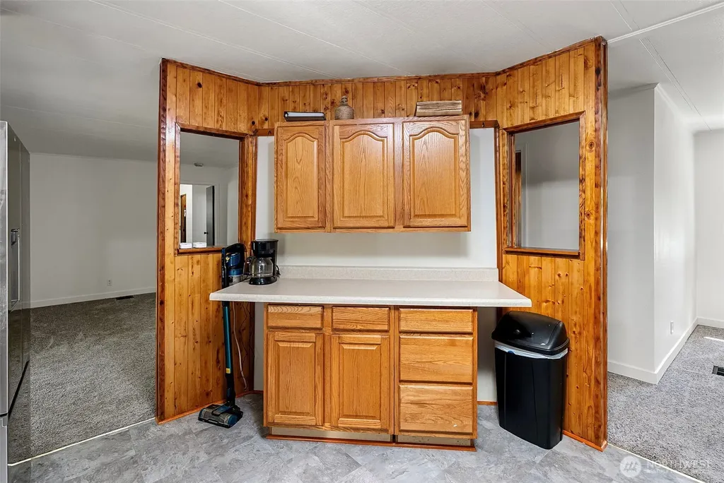 940 Yoder Lane NE Bremerton WA 98311
