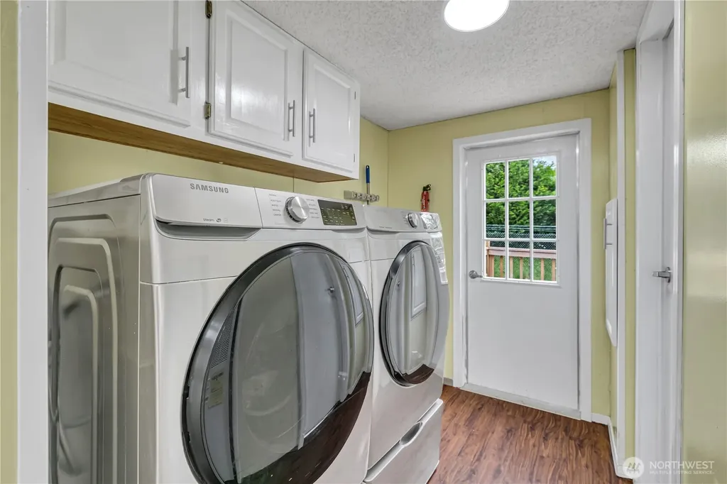 9813 189th Street E Puyallup WA 98375